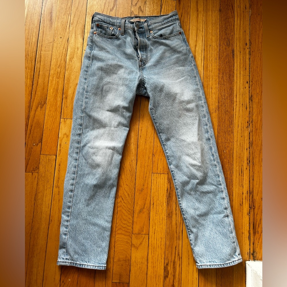 Levi’s Straight Wedgie Jeans